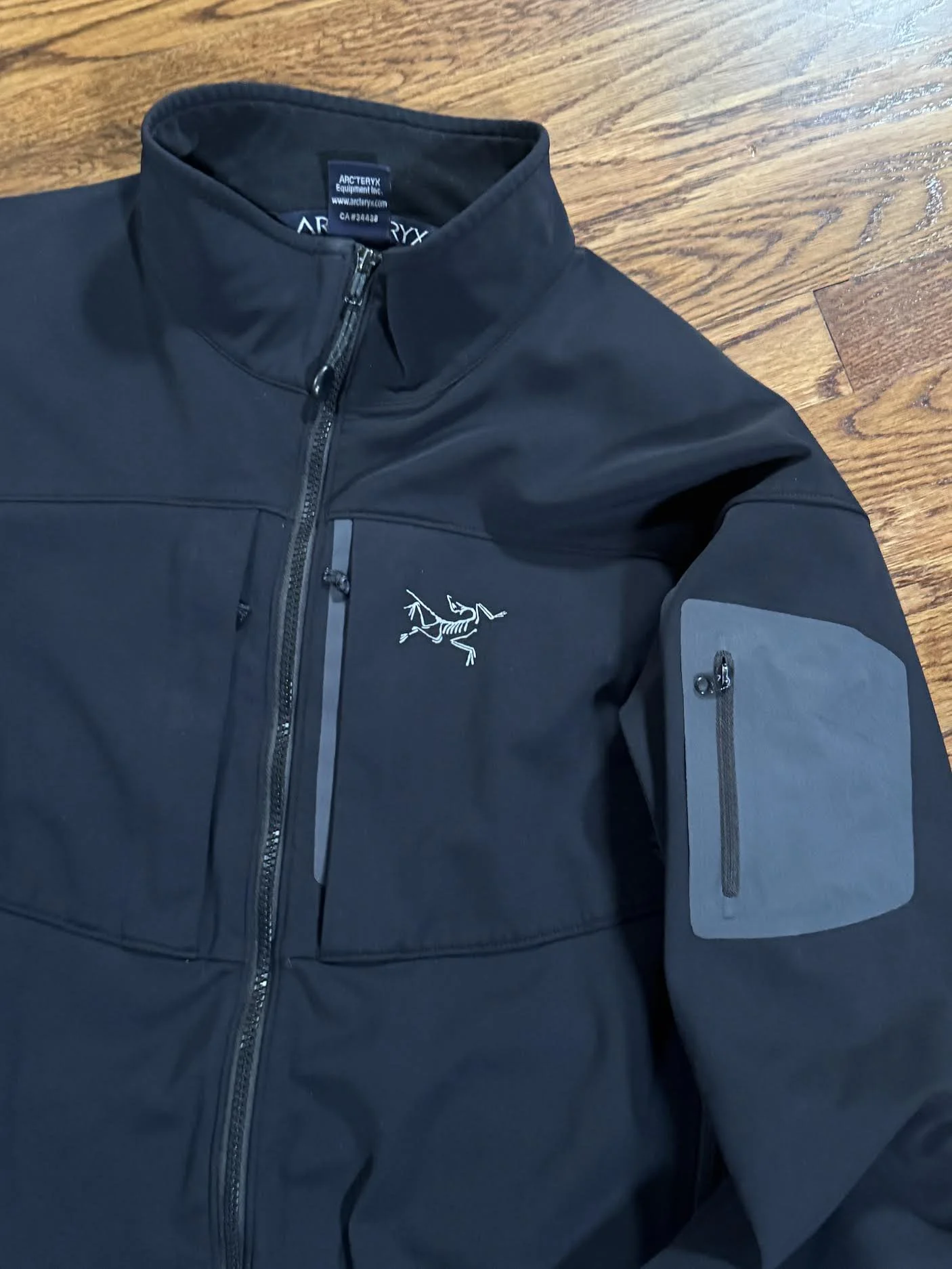 Vintage Arc'teryx Gamma MX Black / Grey Jacket (Size XL) — RootsBK